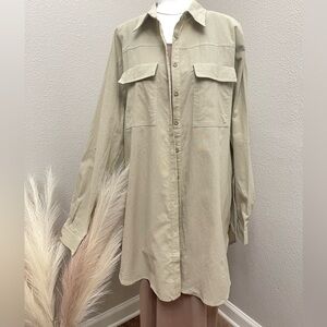 NWT- Leia N Co Linen/cotton blend sage tunic button up